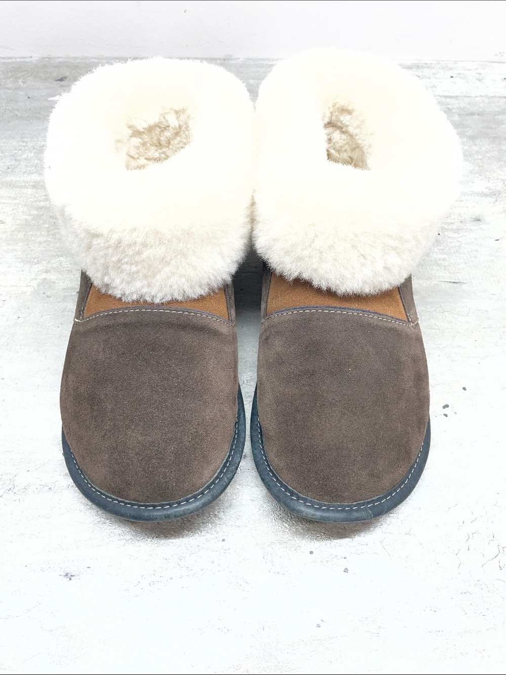 Cozy Brown Suede Shearling-Lined Slip-On Slippers